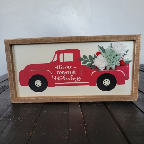 Primitives by Kathy Red Christmas Truck Felt Flowers Wooden Sign Home Decoration - Picture 1 of 4